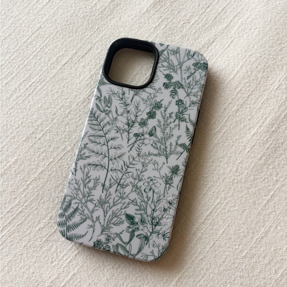 Casely | iPhone 14 Floral Pattern Phone Case - Green and White
